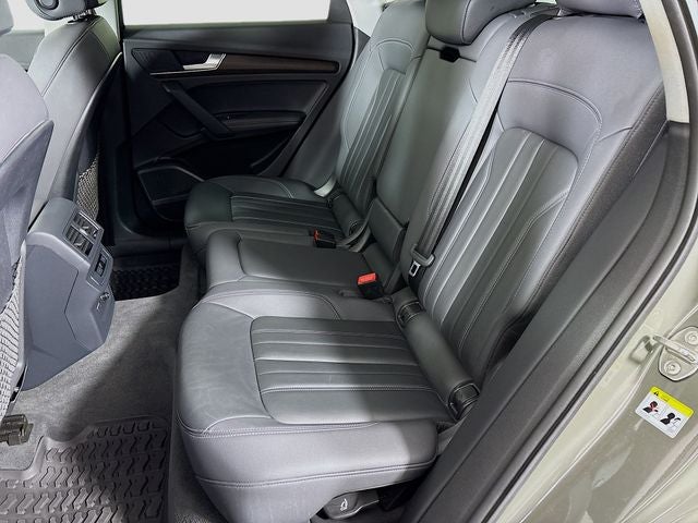 2023 Audi Q5 45 S line Premium quattro