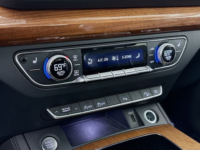 2023 Audi Q5 45 S line Premium Plus quattro