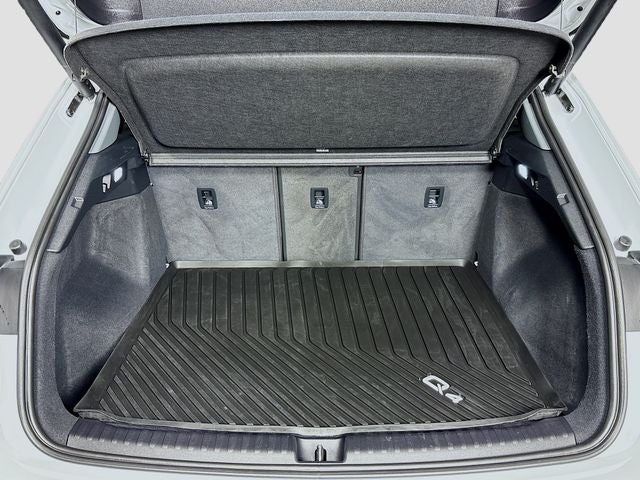 2024 Audi Q4 e-tron Prestige quattro