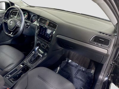 2019 Volkswagen e-Golf SE