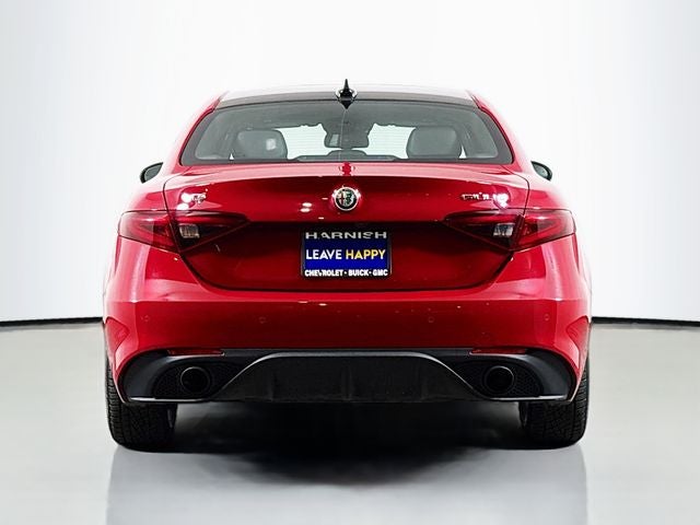 2022 Alfa Romeo Giulia Veloce