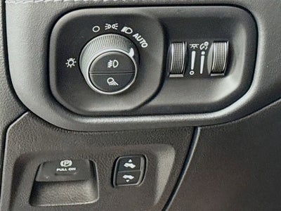 2021 RAM 1500 Limited Crew Cab 4x4 5'7" Box