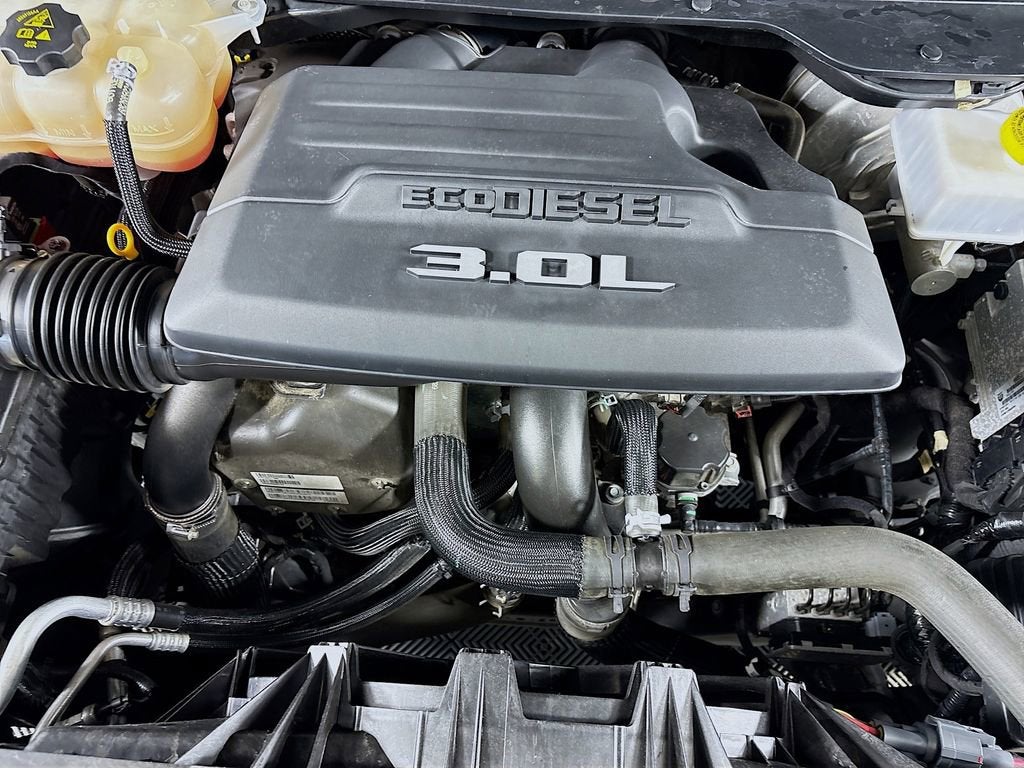 2021 RAM 1500 Limited Crew Cab 4x4 5'7" Box