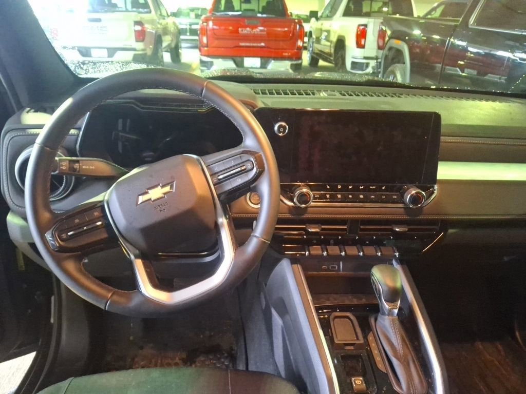 2025 Chevrolet Colorado WT/LT