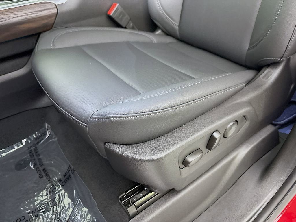 2025 GMC Sierra 3500 HD SLT