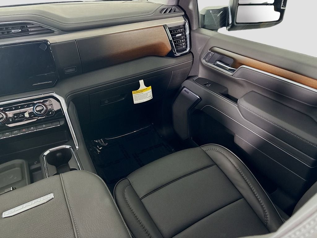 2025 GMC Sierra 3500 HD Denali