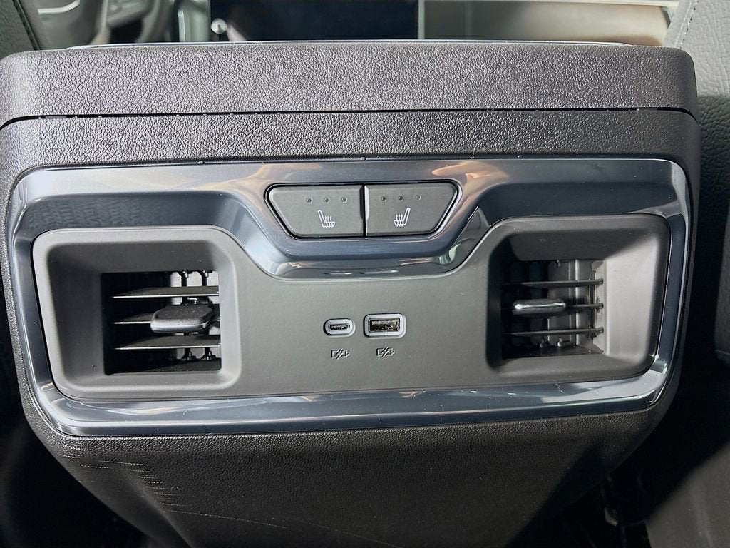 2025 GMC Sierra 3500 HD Denali