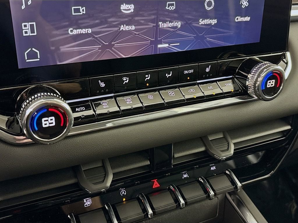 2025 GMC Canyon Elevation