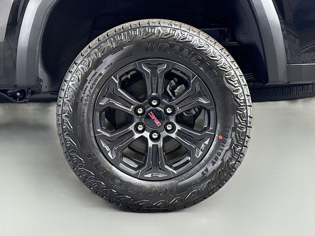 2025 GMC Canyon Elevation