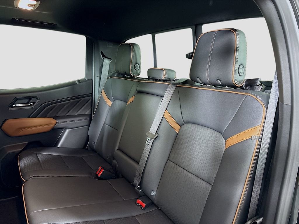 2026 GMC Canyon AT4 - Photo 25
