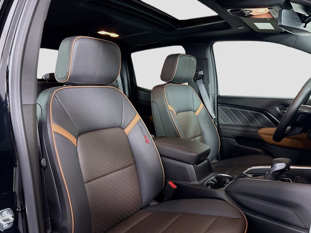 2026 GMC Canyon AT4 - Photo 29