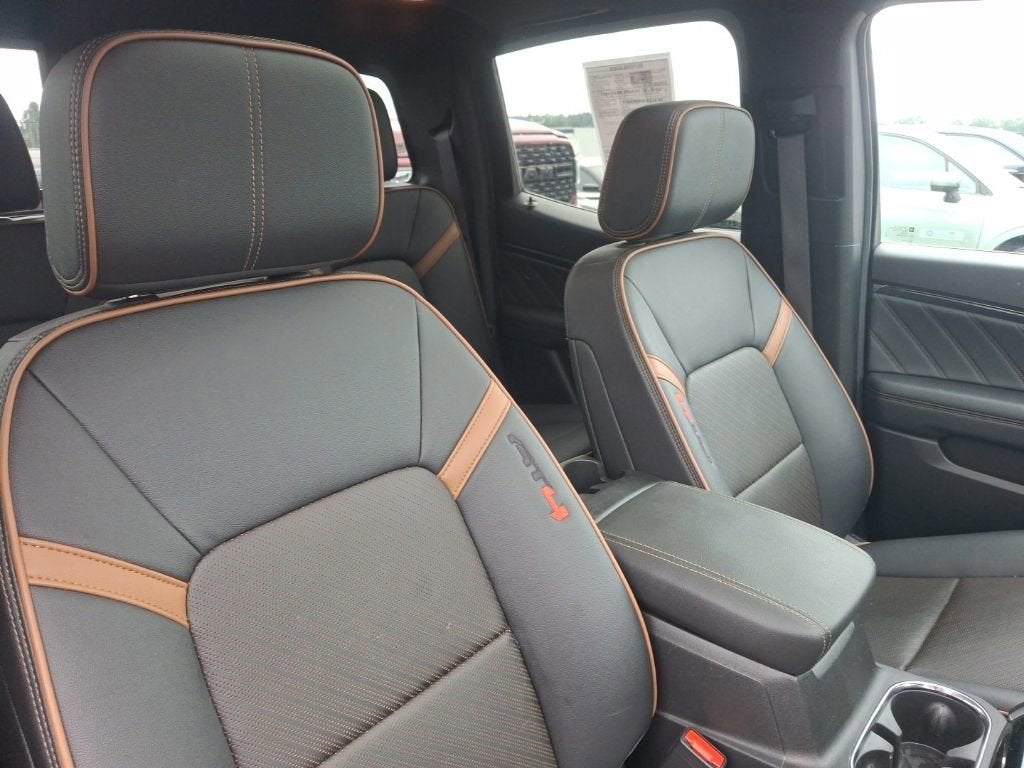 2023 GMC Canyon AT4