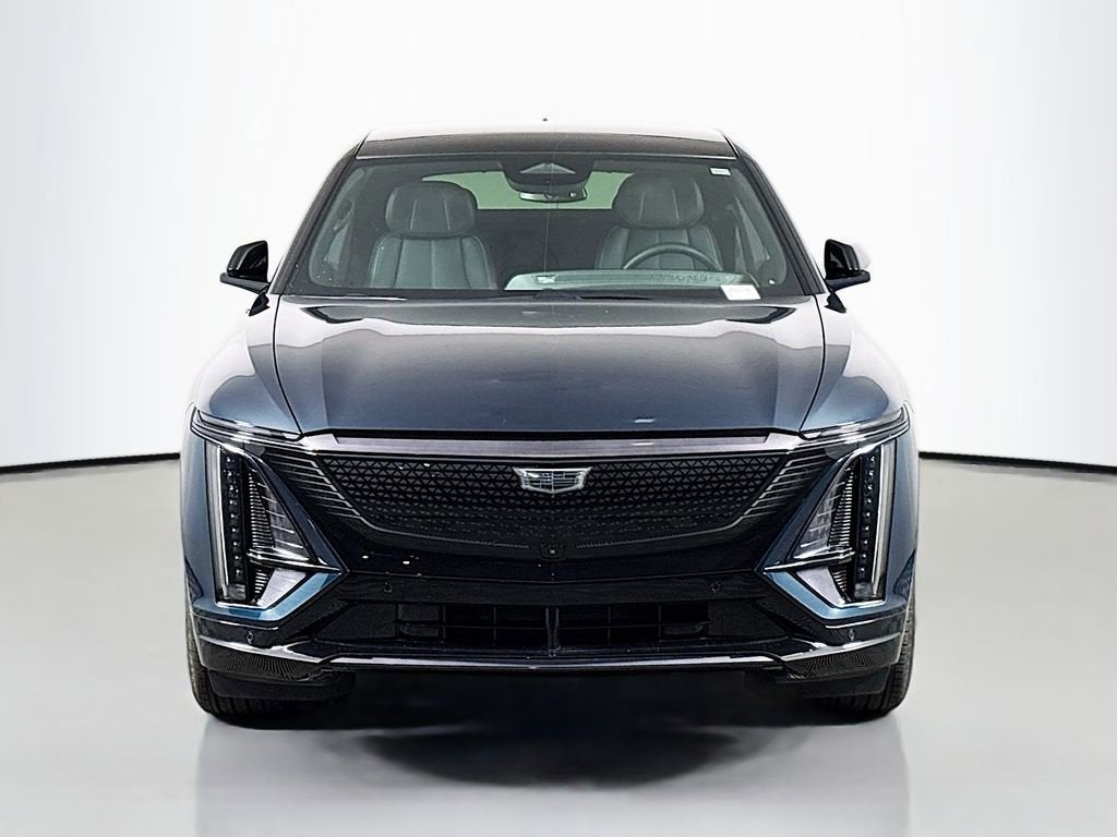 2024 Cadillac LYRIQ Sport 2