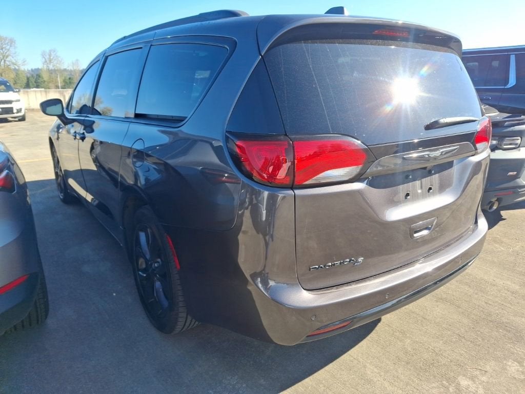 2019 Chrysler Pacifica Touring L Plus