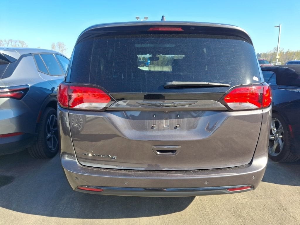 2019 Chrysler Pacifica Touring L Plus
