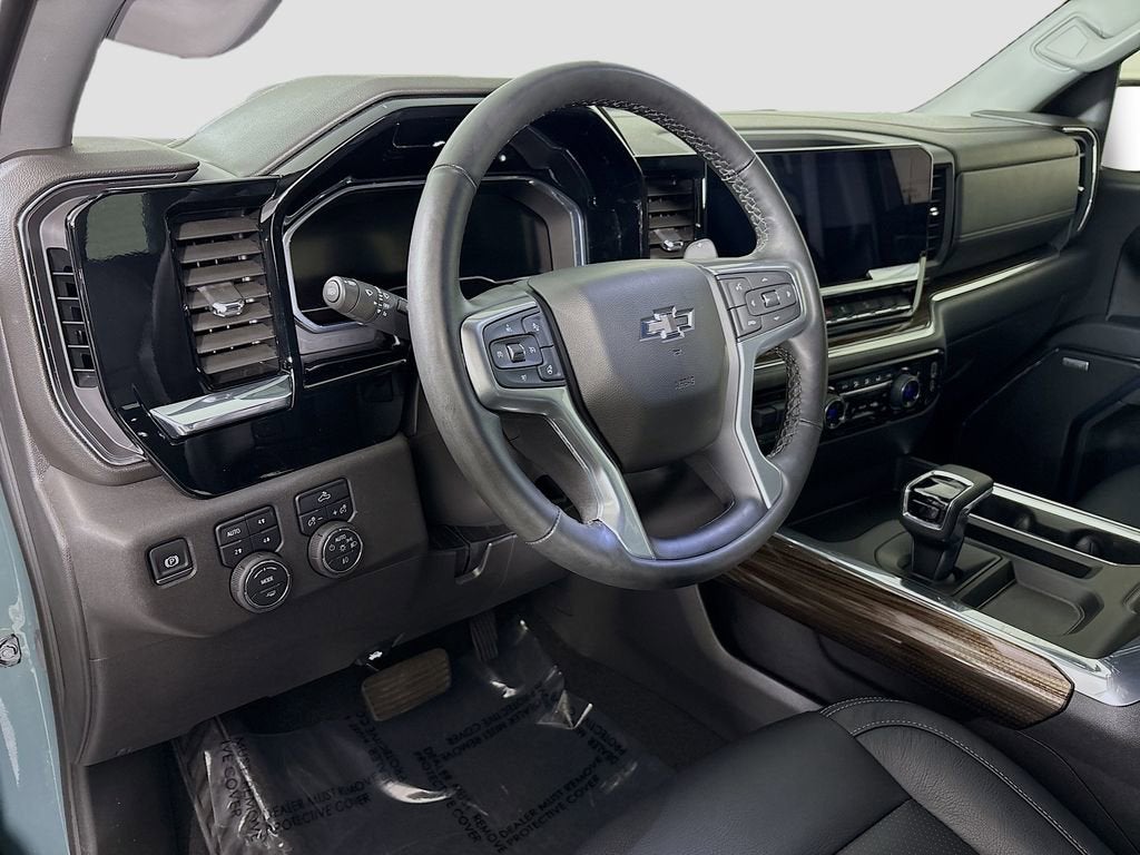 2025 Chevrolet Silverado 1500 LT Trail Boss