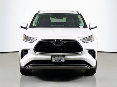 2022 Toyota Highlander Platinum