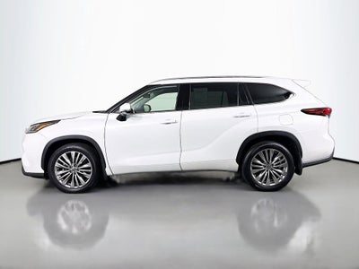 2022 Toyota Highlander Platinum