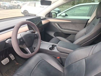 2023 Tesla Model Y Performance