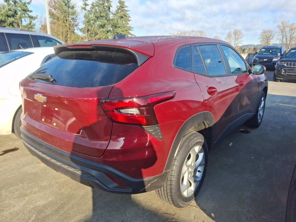 2025 Chevrolet Trax LS